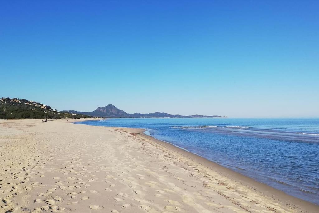 Costa Rei - Casa Vacanza A 200 Mt Dal Mare Zewnętrze zdjęcie